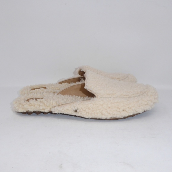 ugg lane fluff slipper